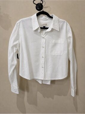 Universal Thread White Cropped Fit Button-Up Shirt